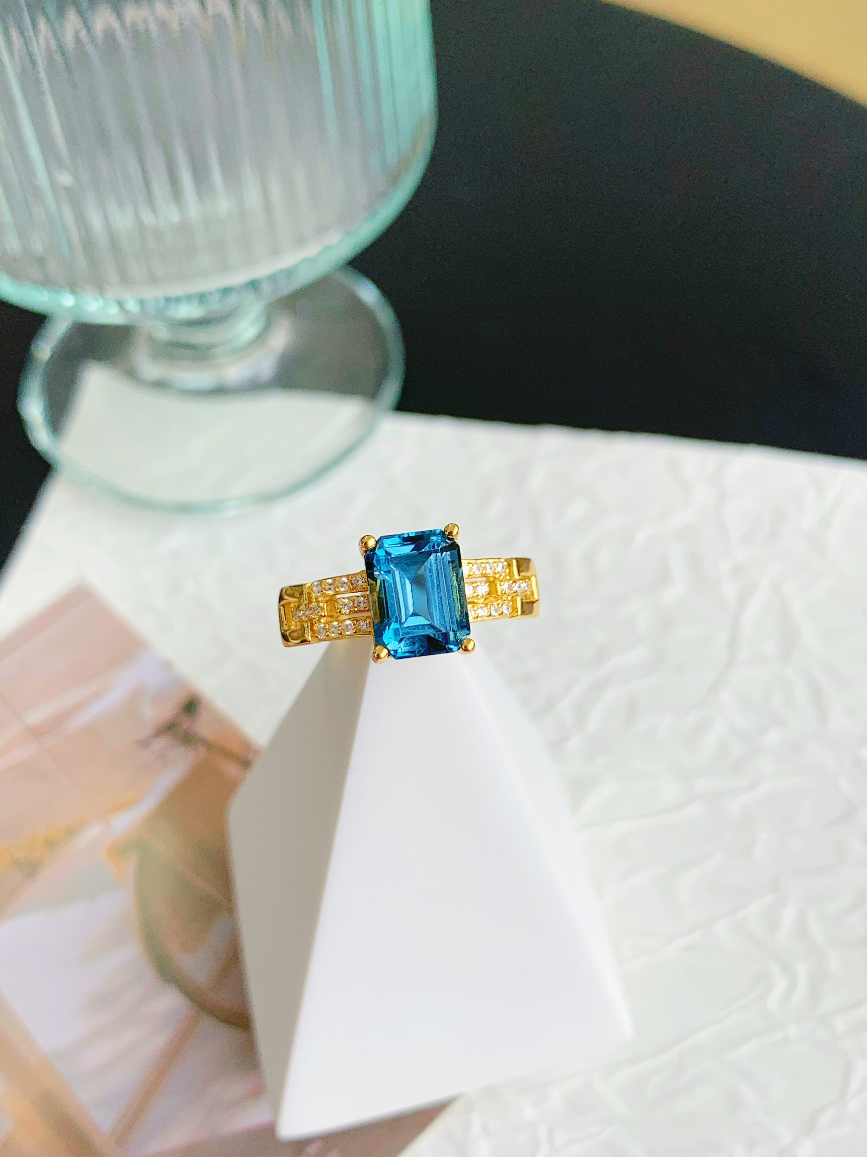 S925 Silver Natural Retangle London Blue Topaz Golden Band Ring