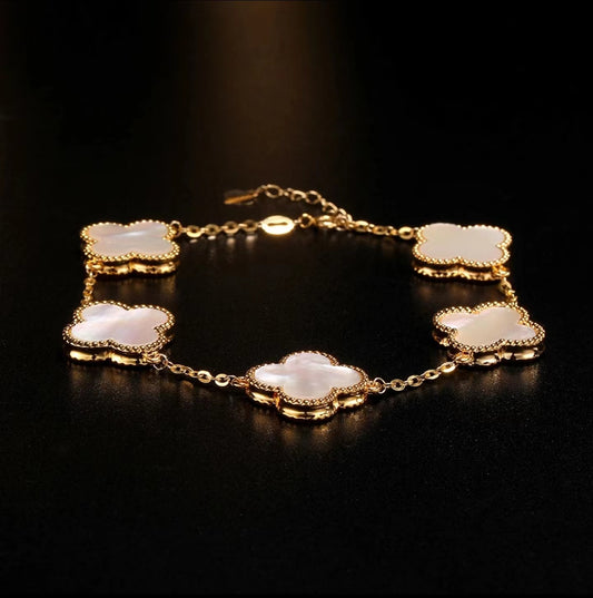 18K Gold Natural Mother of Pearl Clover Bracelet GB004