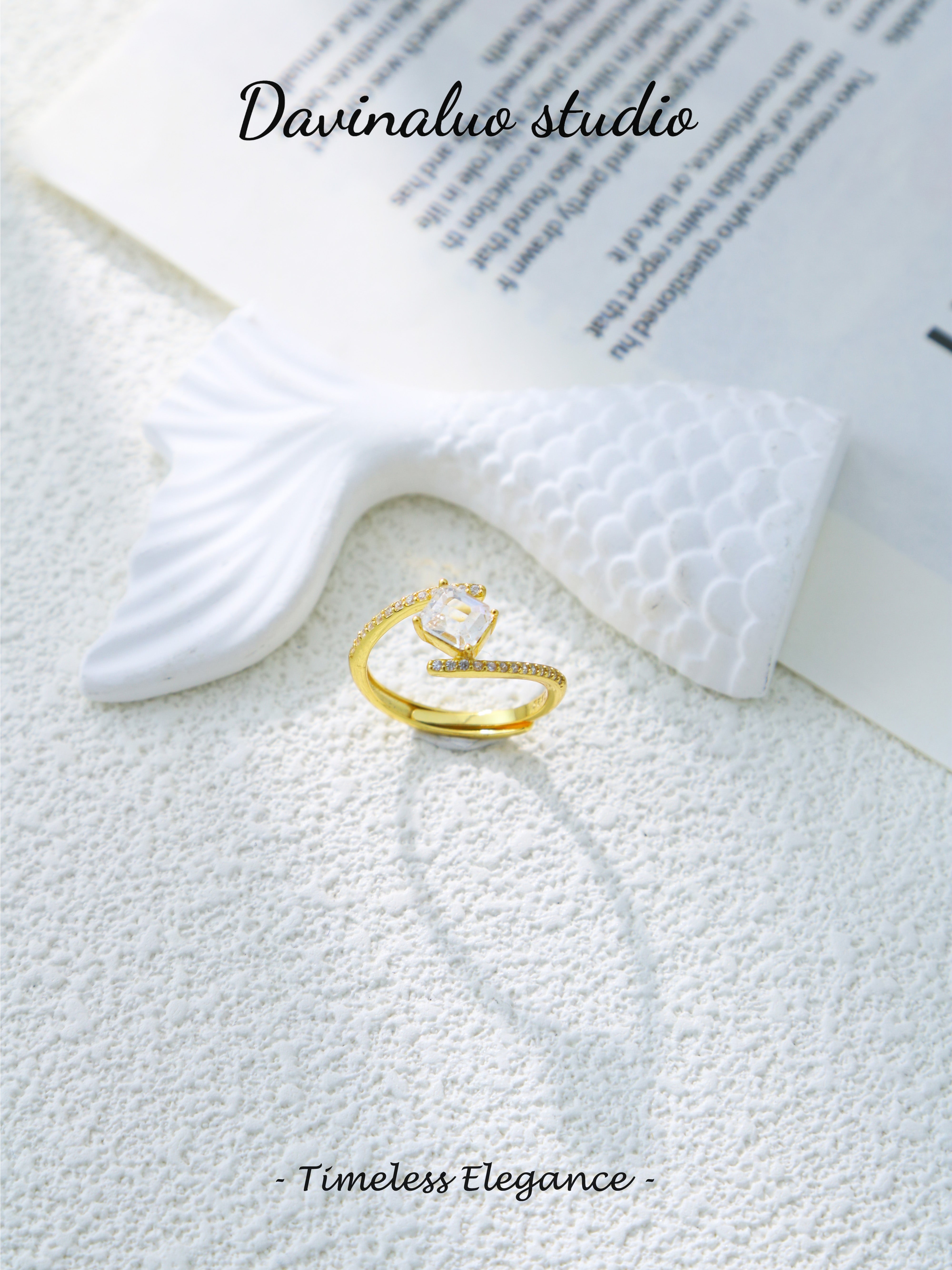 S925 Gold Simple Rectangular Cut Moonstone Ring