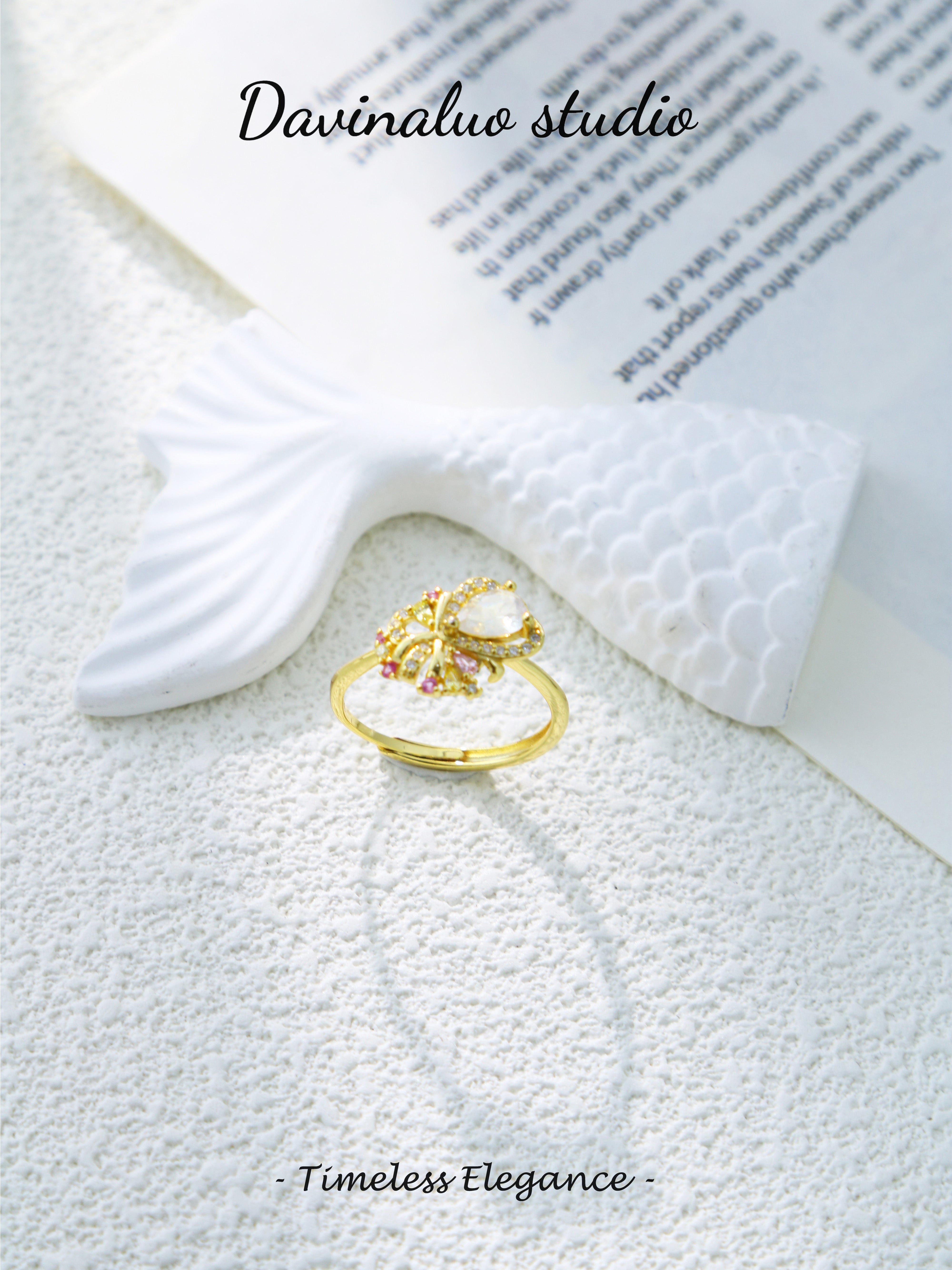 S925 Gold Simple Pear Cut Moonstone Ring