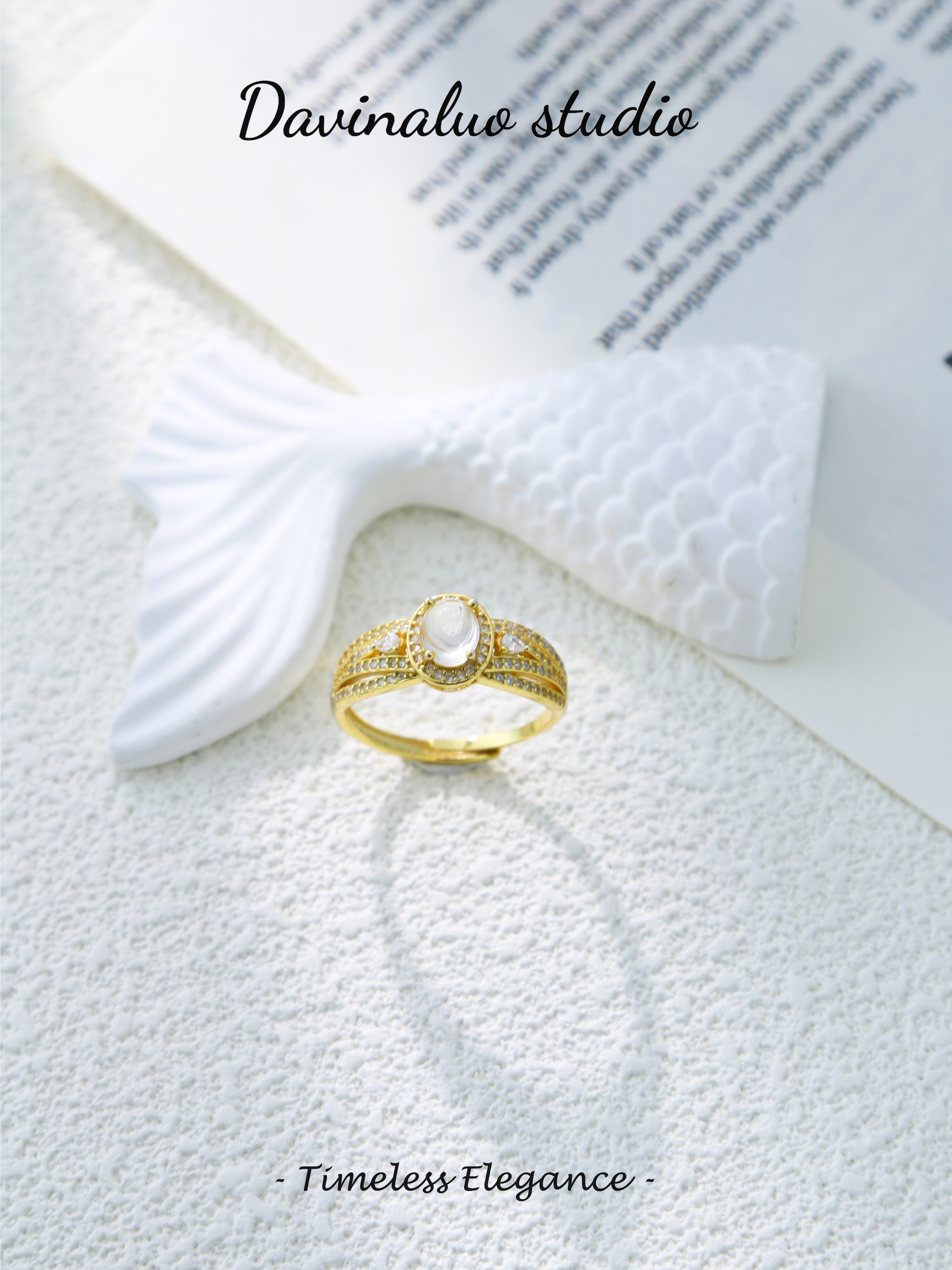 S925 Gold Simple Oval Cut Moonstone Ring