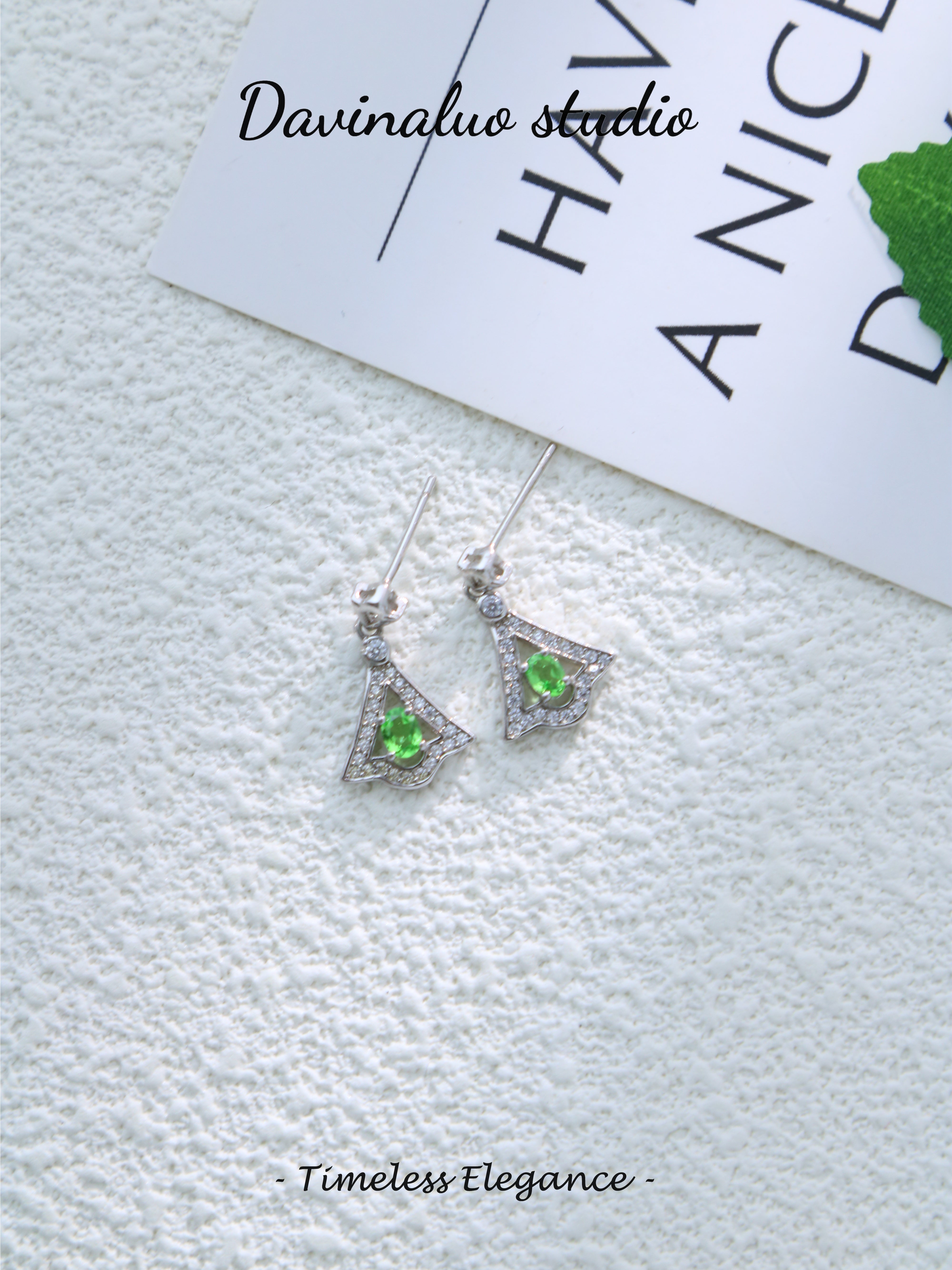 S925 Silver Simple Oval Cut Tsavorite Earrings