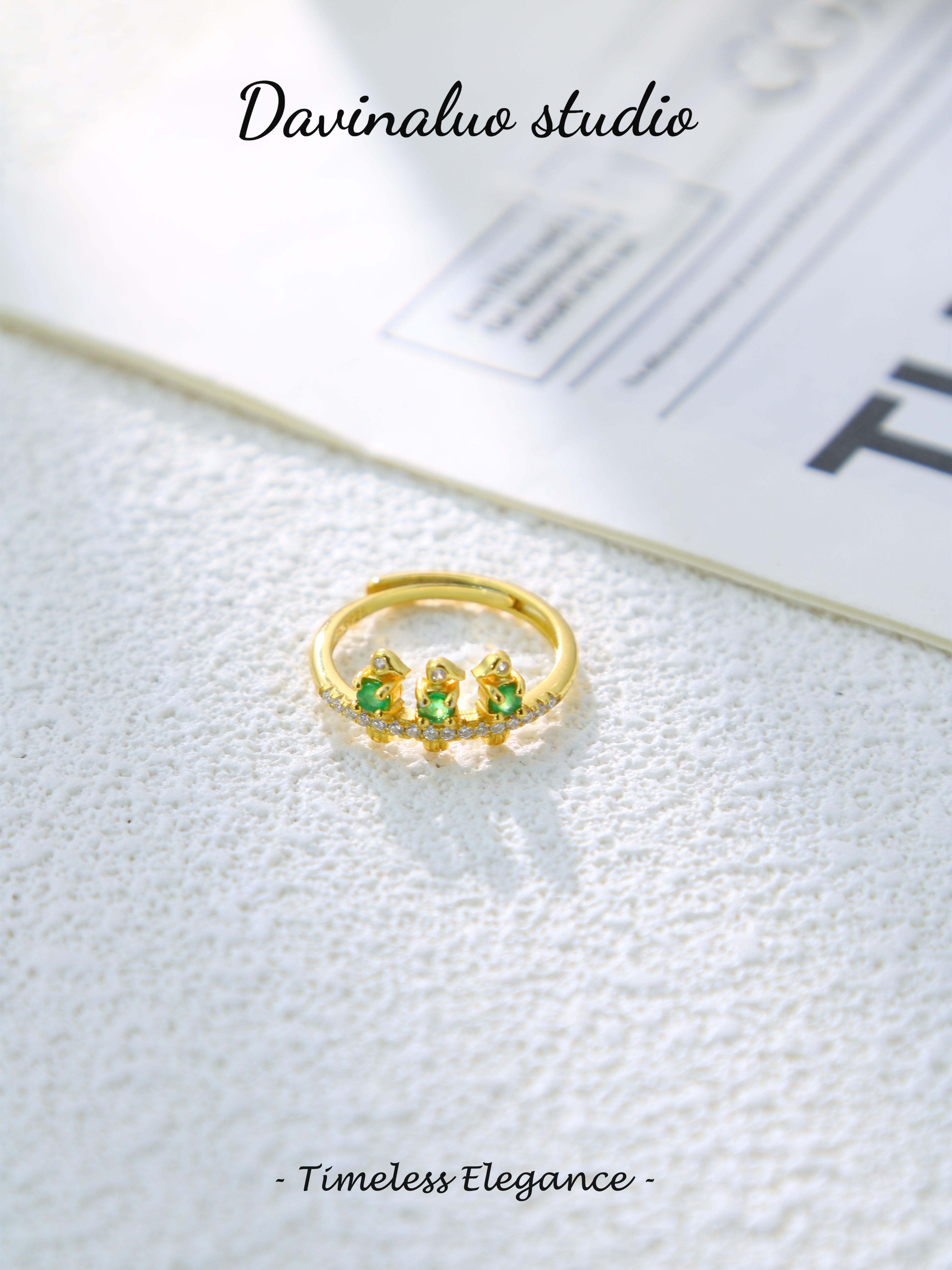 S925 Gold Classic Round Cut Emerald Ring