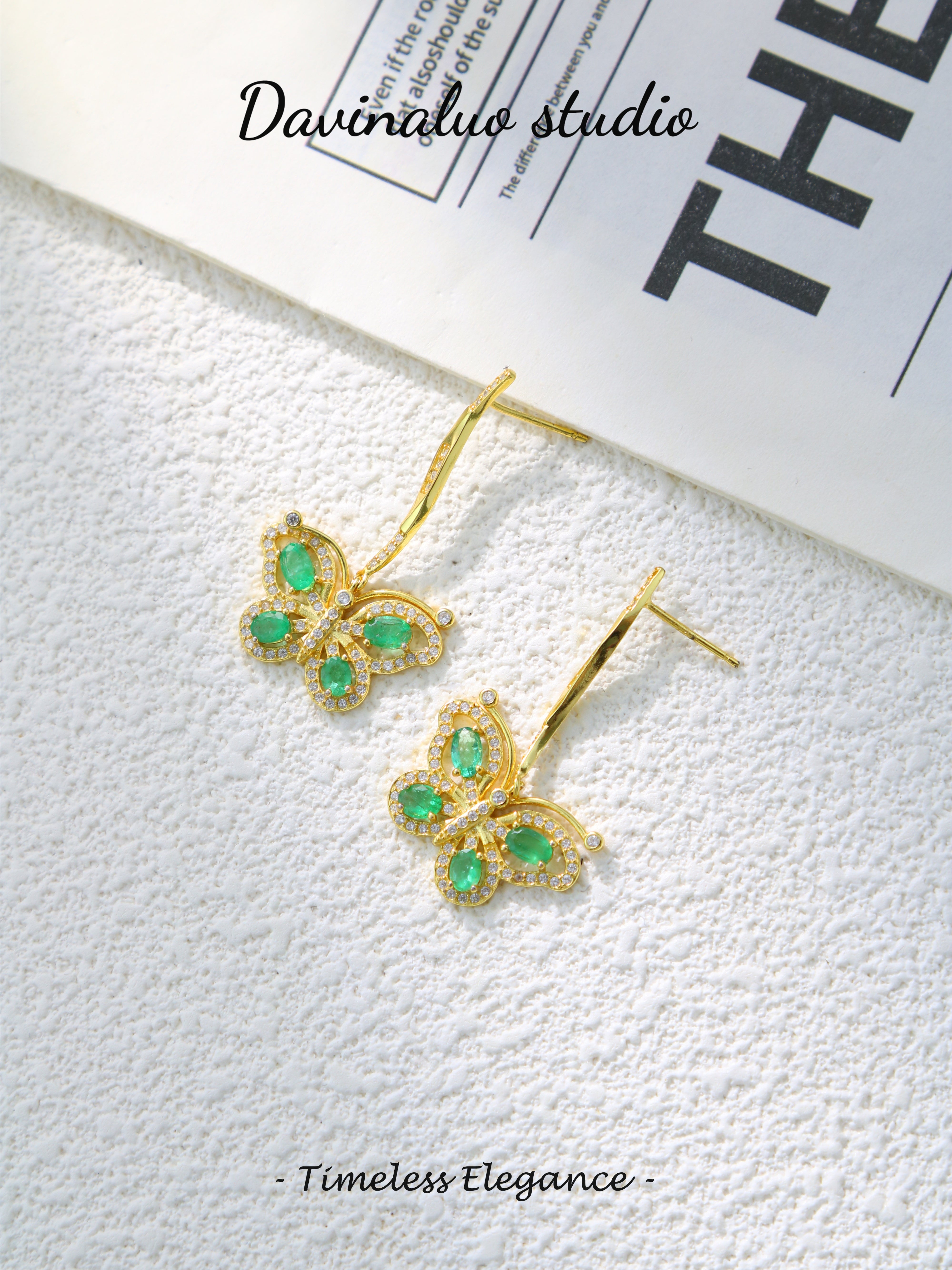 S925 Gold Luxurious Oval Cut Emerald Earrings