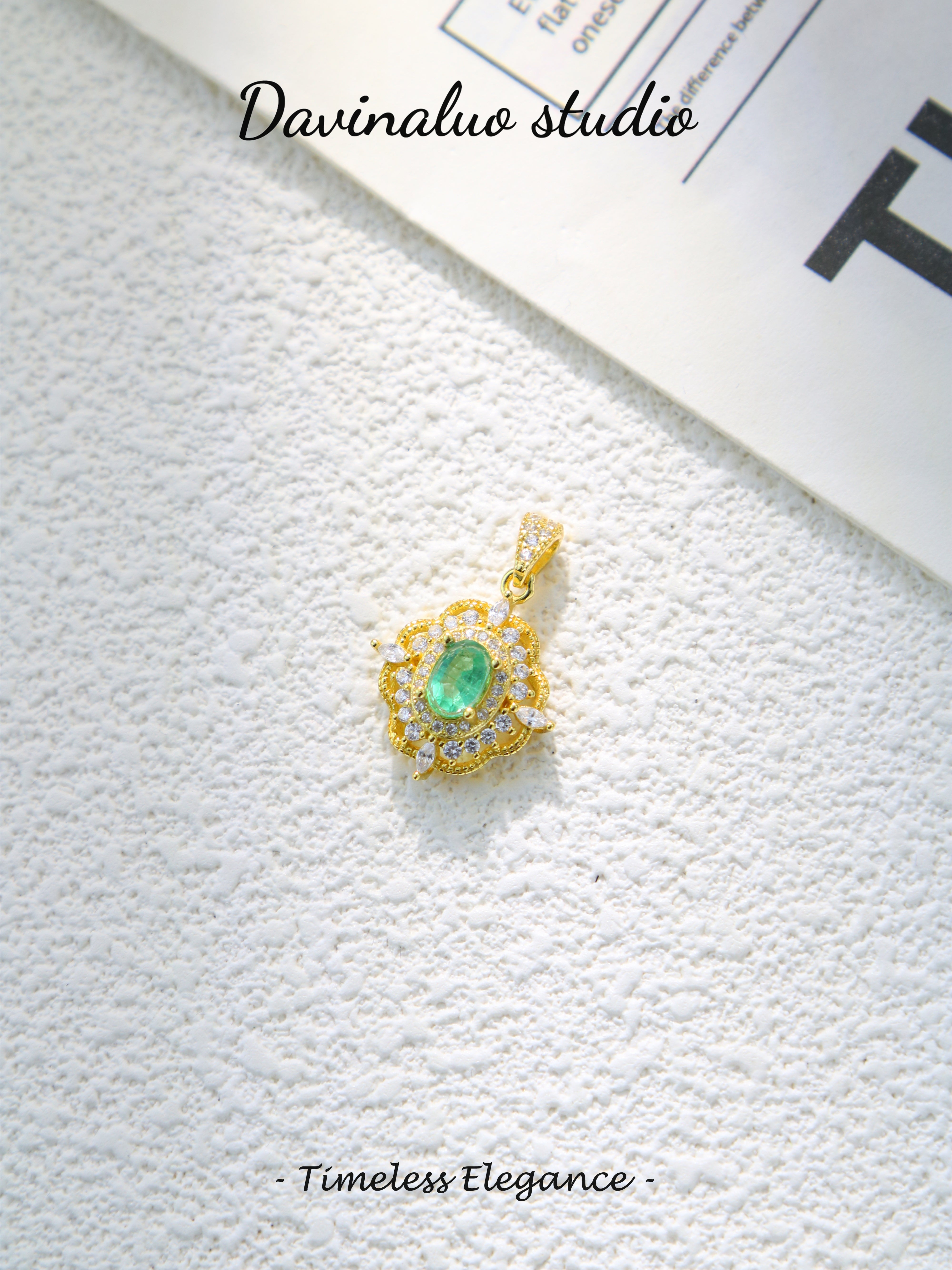 S925 Gold Simple Oval Cut Emerald Pendant