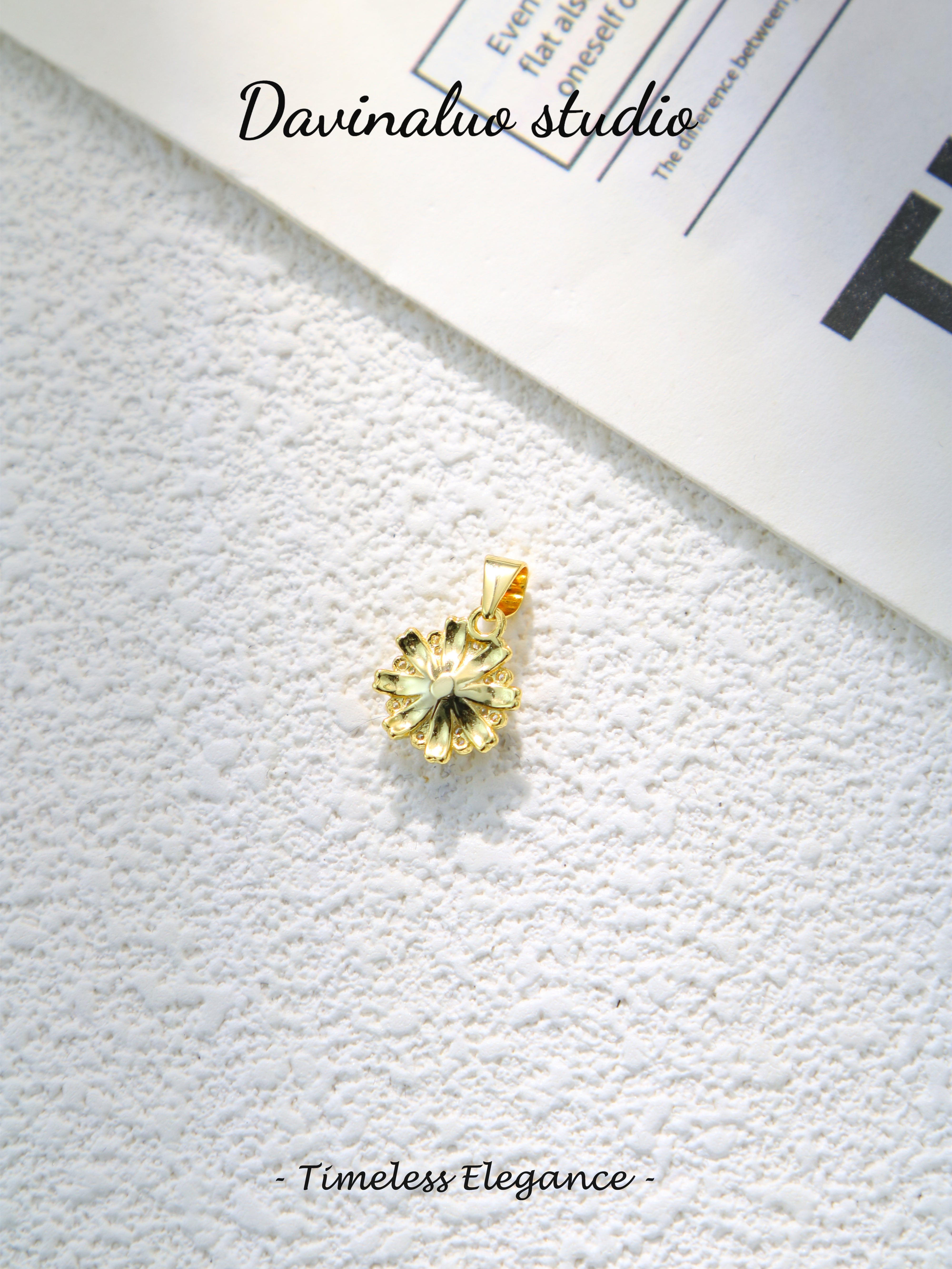 S925 Gold Simple Oval Cut Emerald Pendant