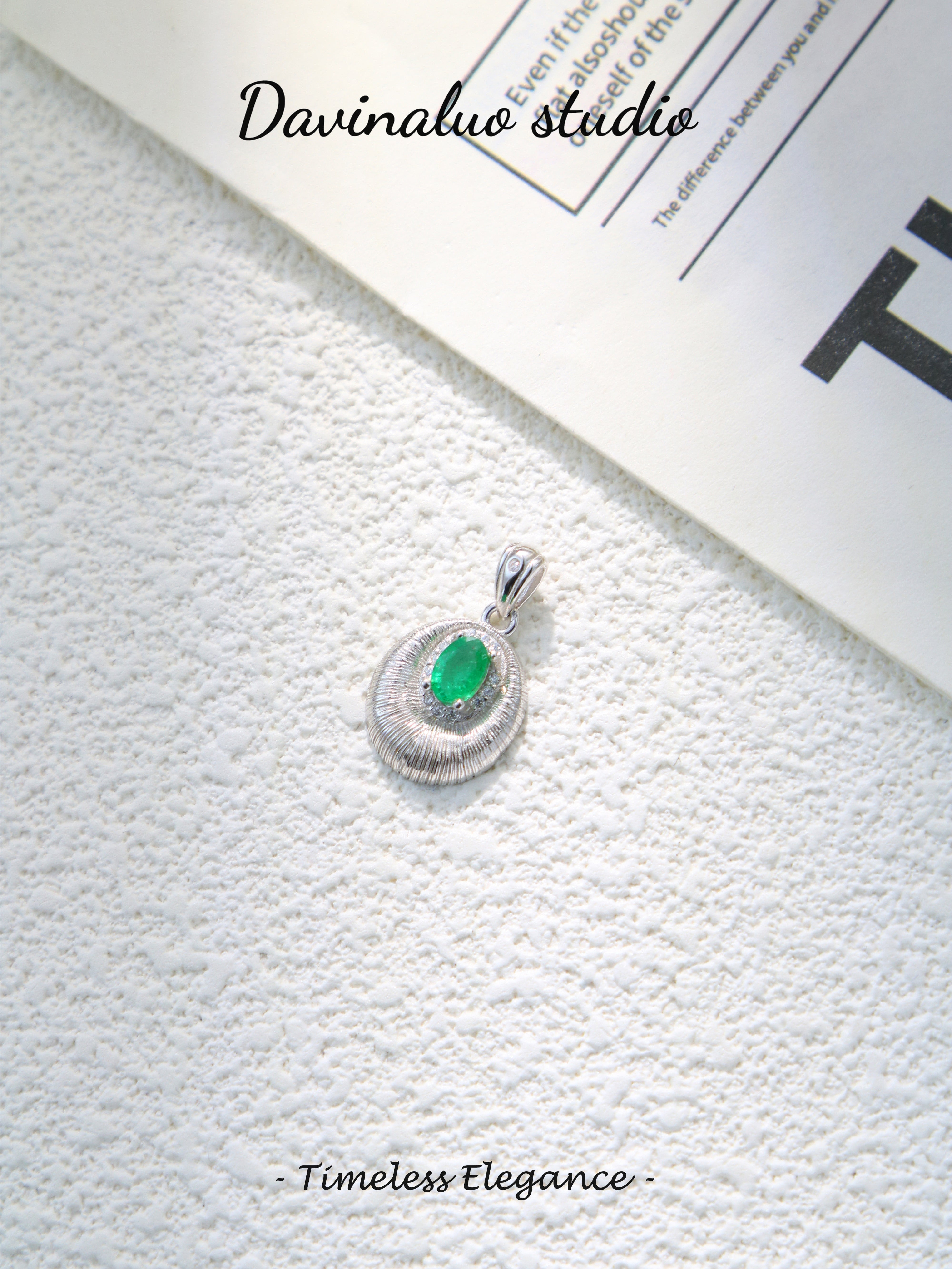 S925 Silver Simple Oval Cut Emerald Pendant