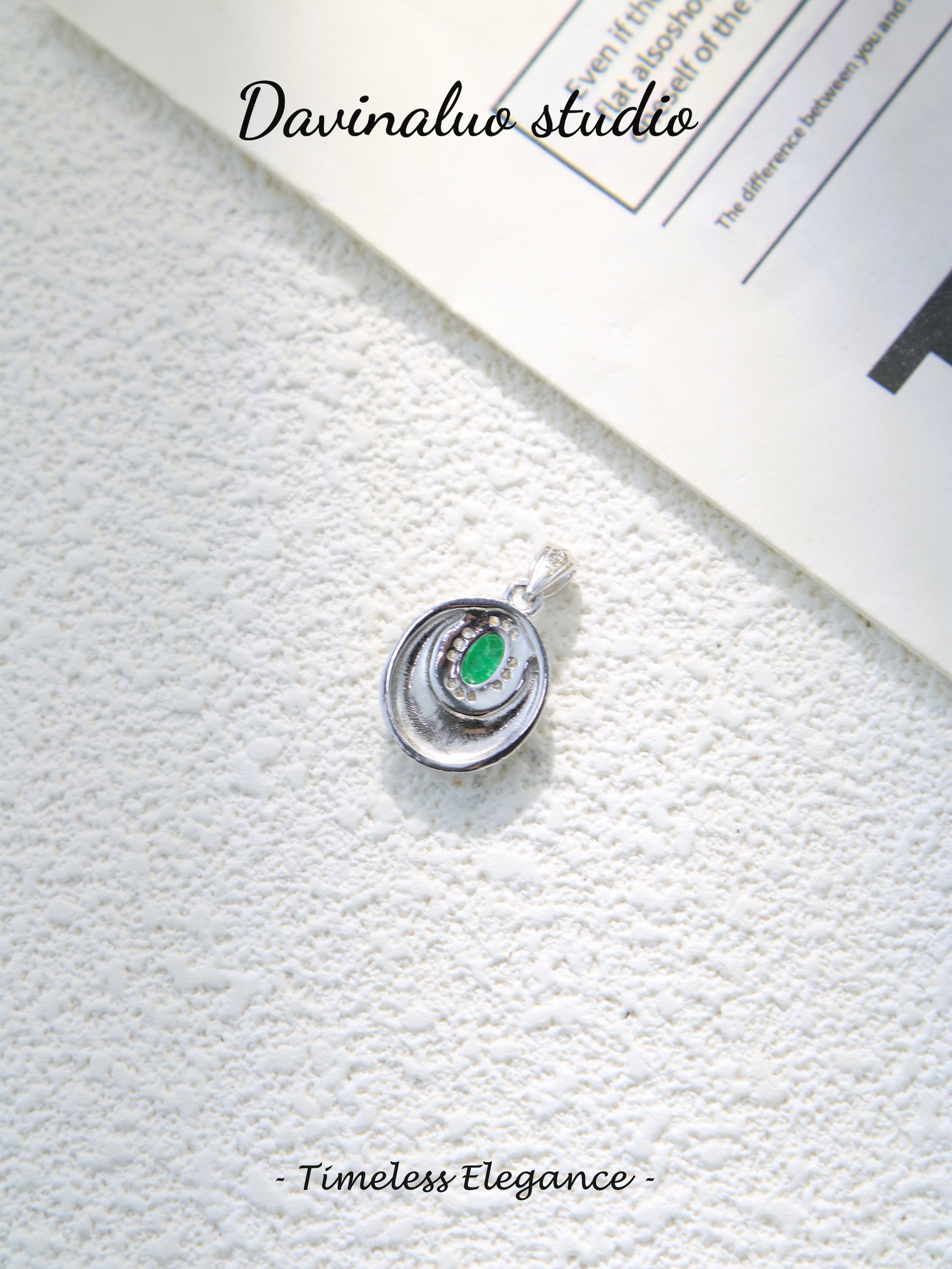 S925 Silver Simple Oval Cut Emerald Pendant