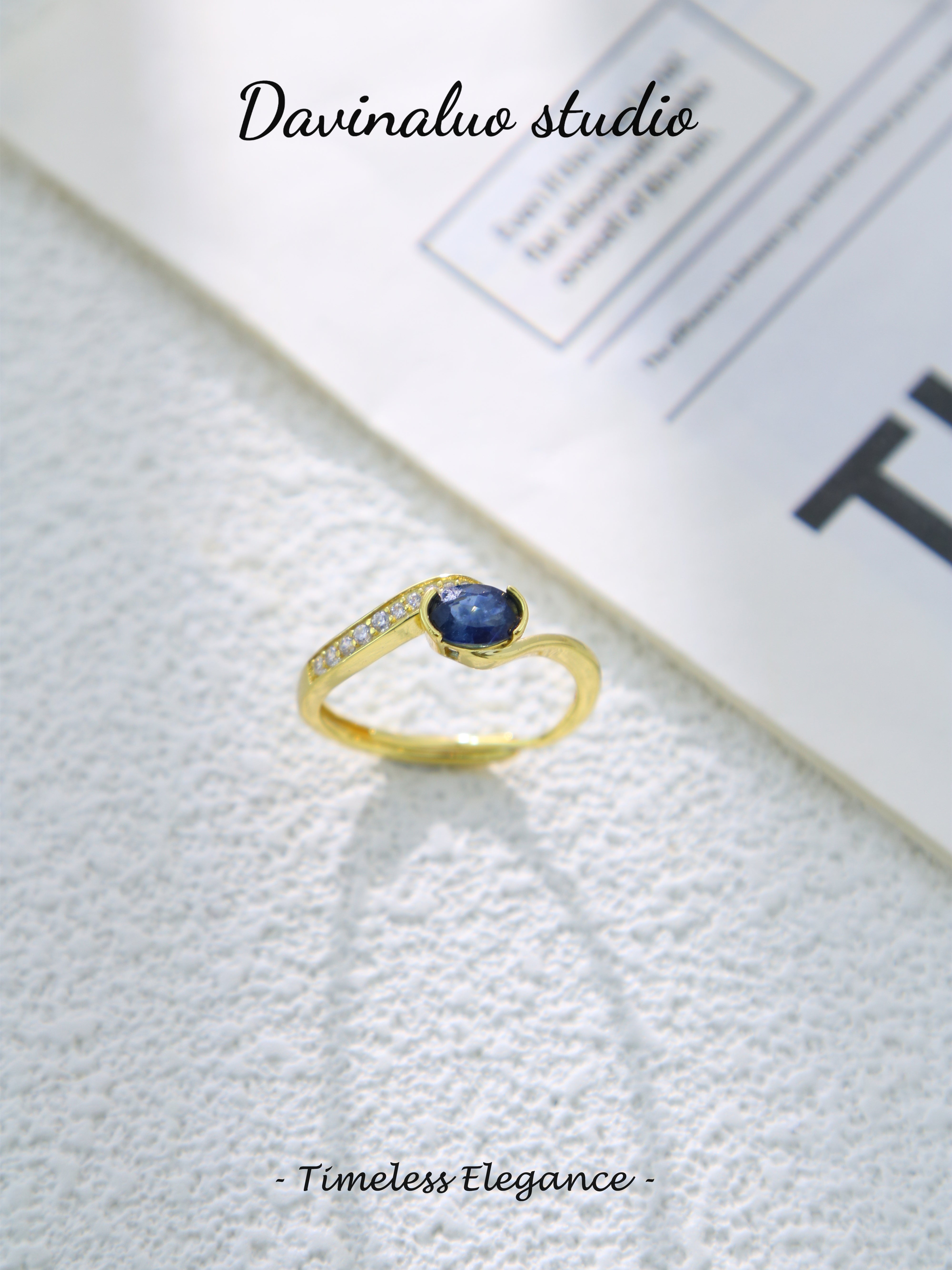 S925 Gold Classic Oval Cut Sapphire Ring D0625054
