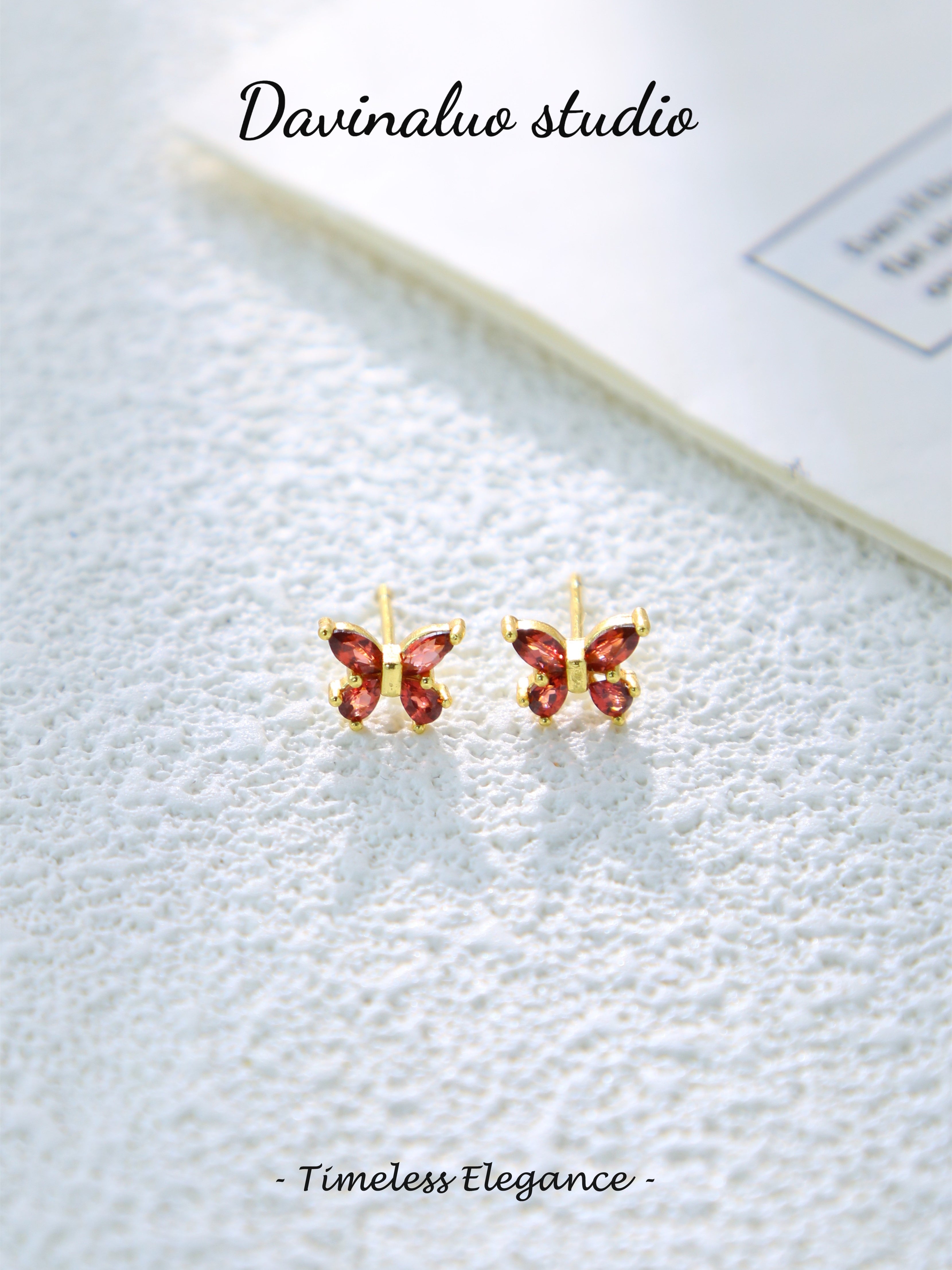 S925 Gold Classic Pear-Cut Garnet Earrings D0630045