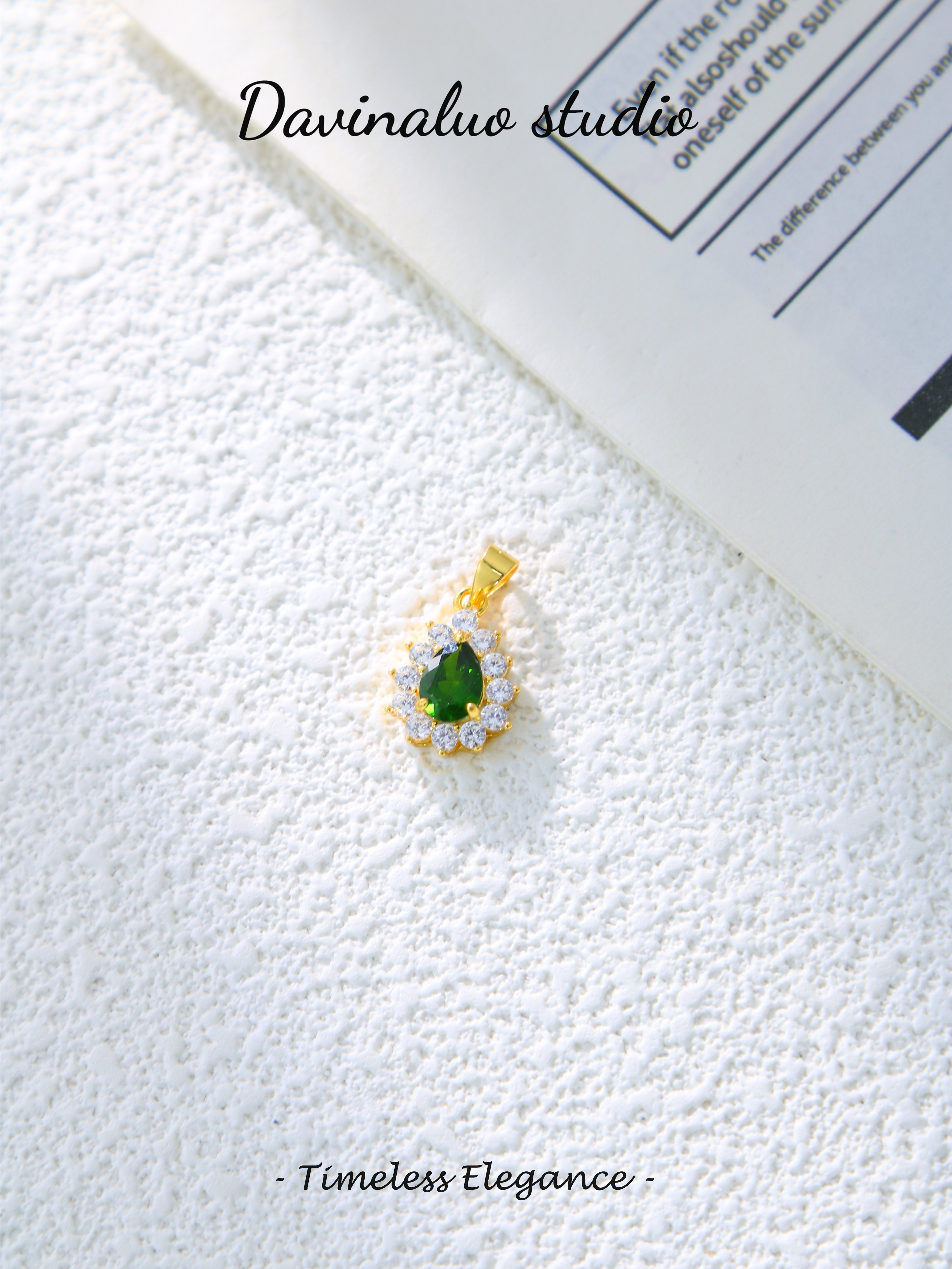 S925 Gold Simple Pear Cut Diopside Pendant D0701031G