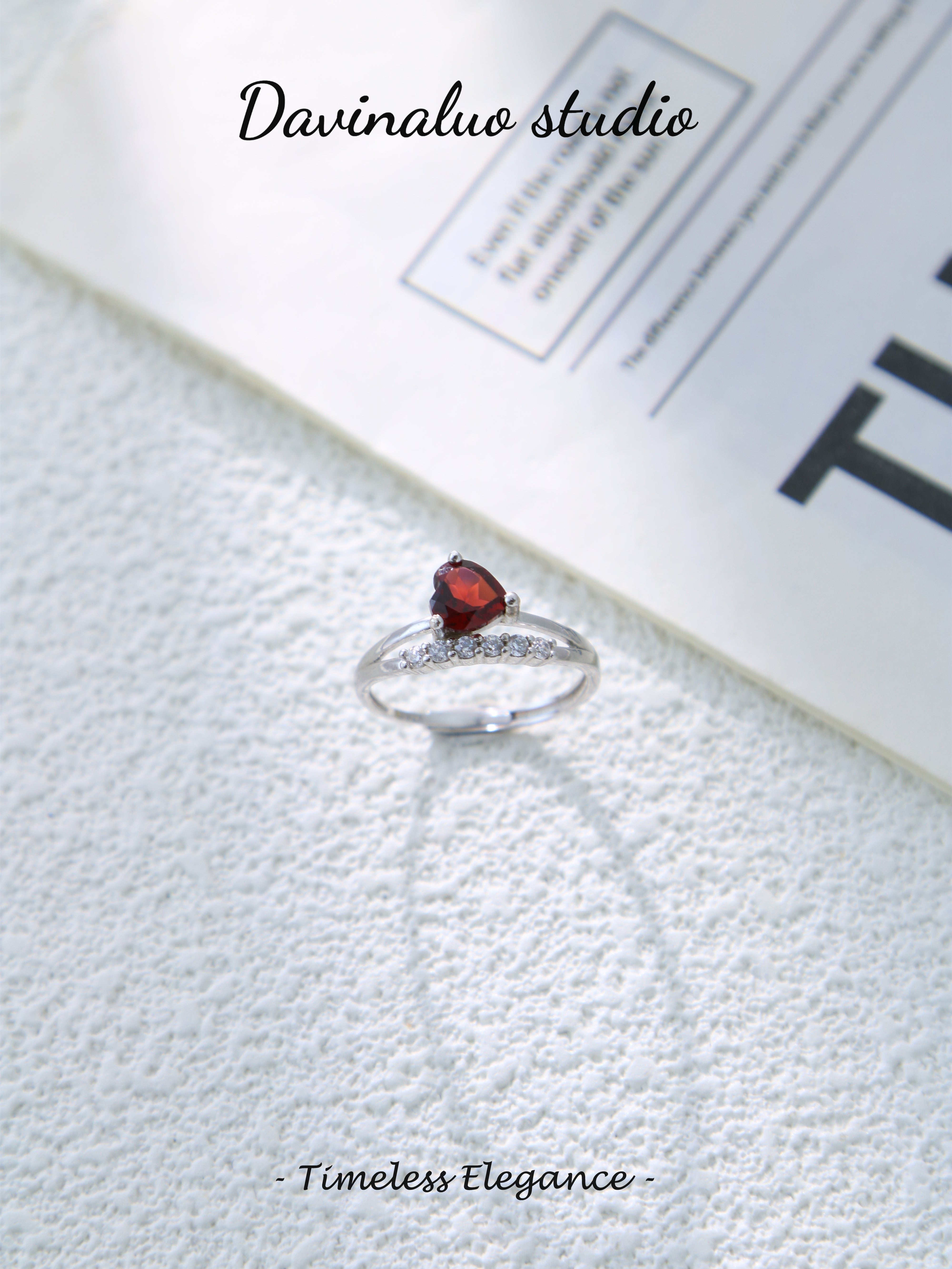 S925 Silver Classic Heart-Cut Garnet Ring D0701001G