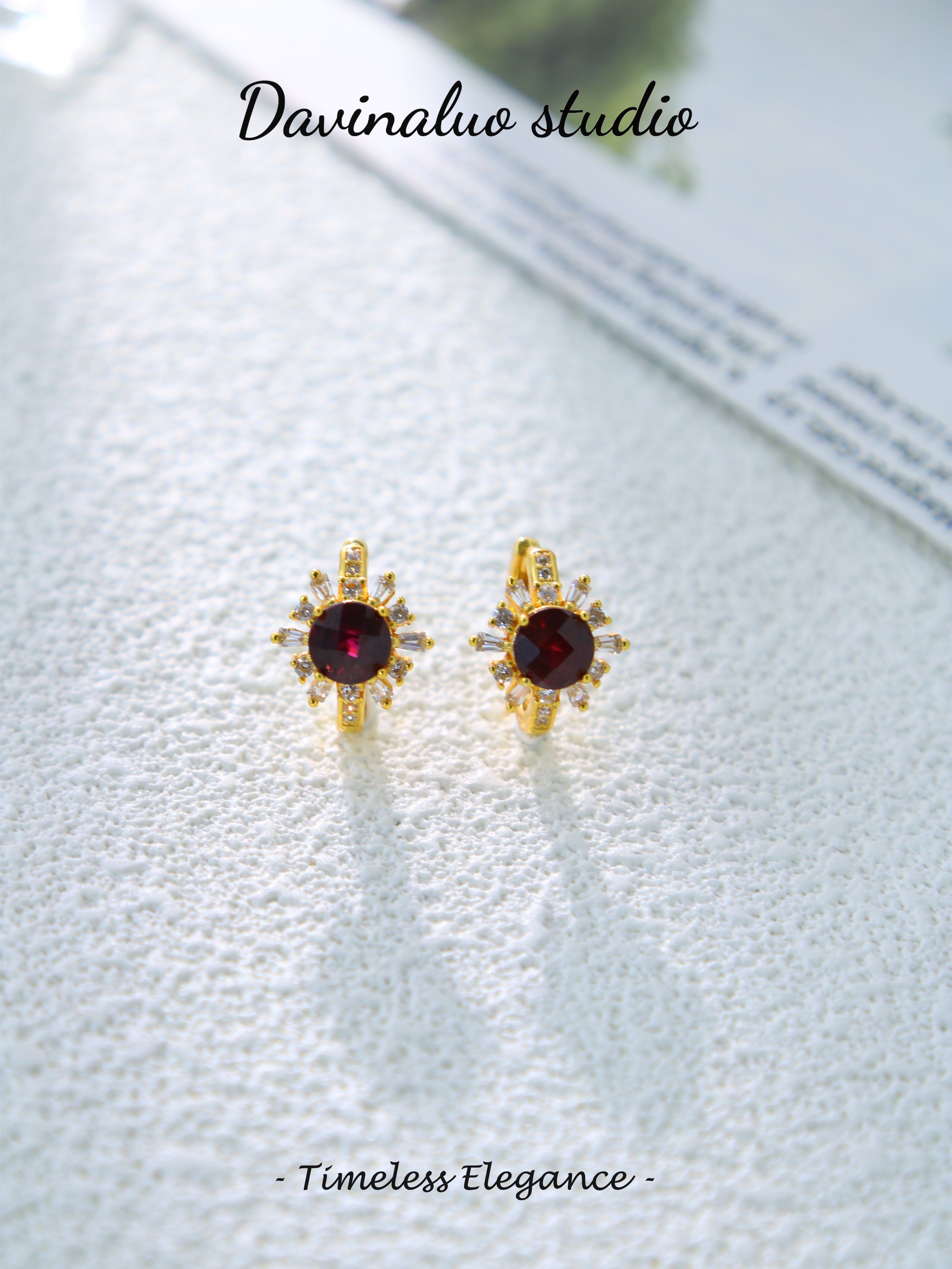 S925 Gold Classic Round Cut Garnet Earrings D0618020
