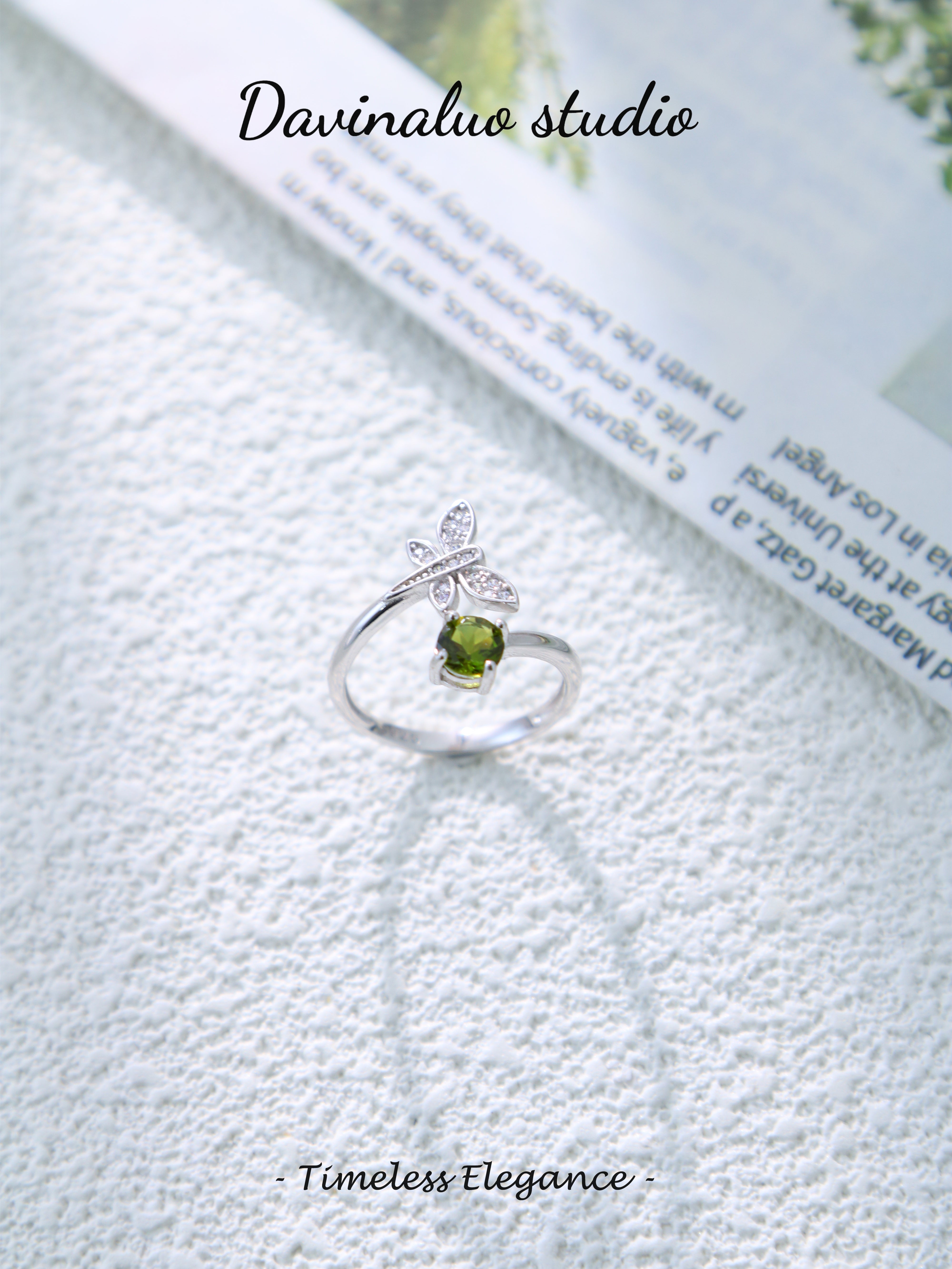S925 Silver Classic Round Cut Peridot Ring D0630001