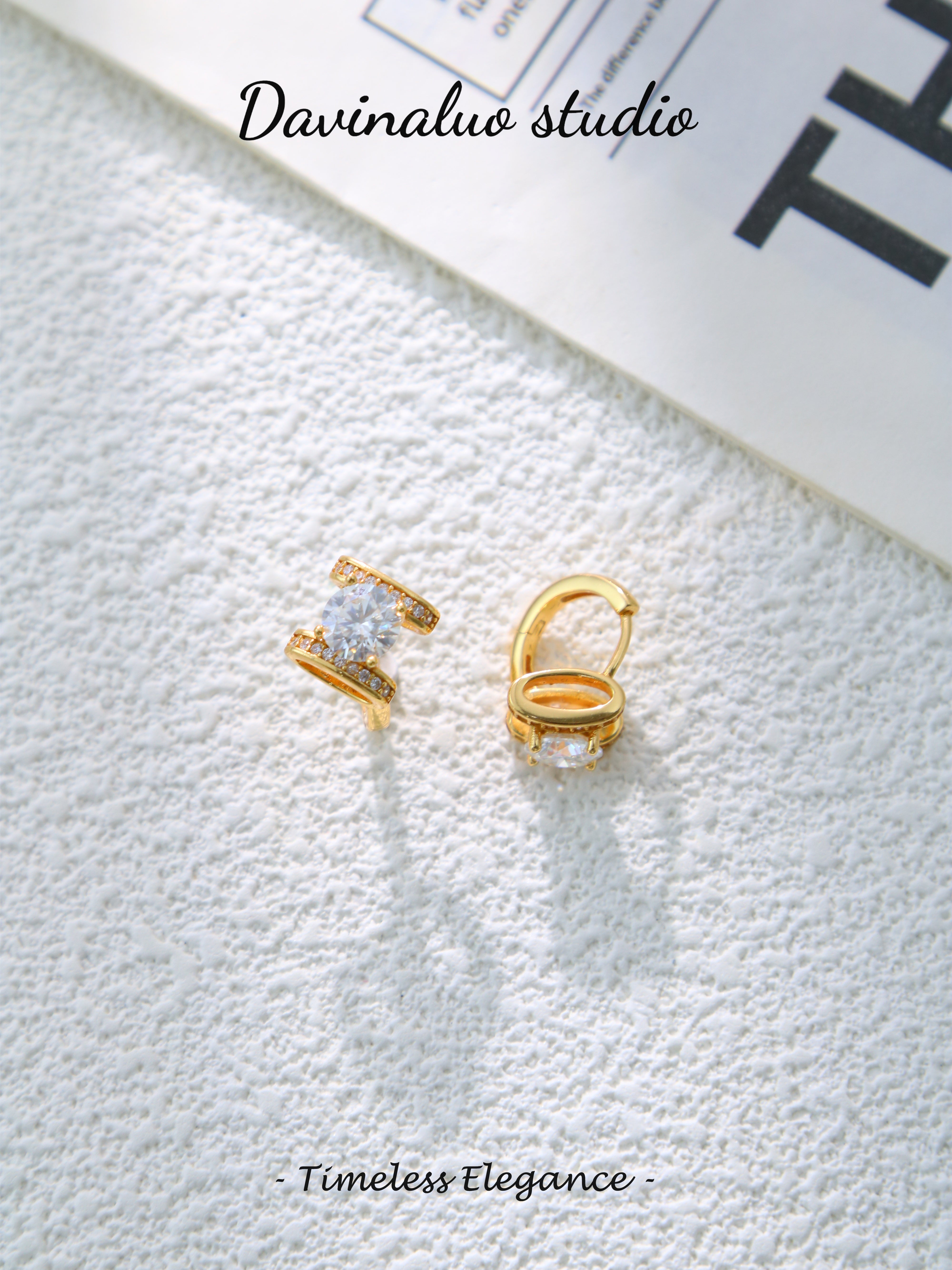 S925 Gold Classic Round Cut Moissanite Stud Earrings D062913