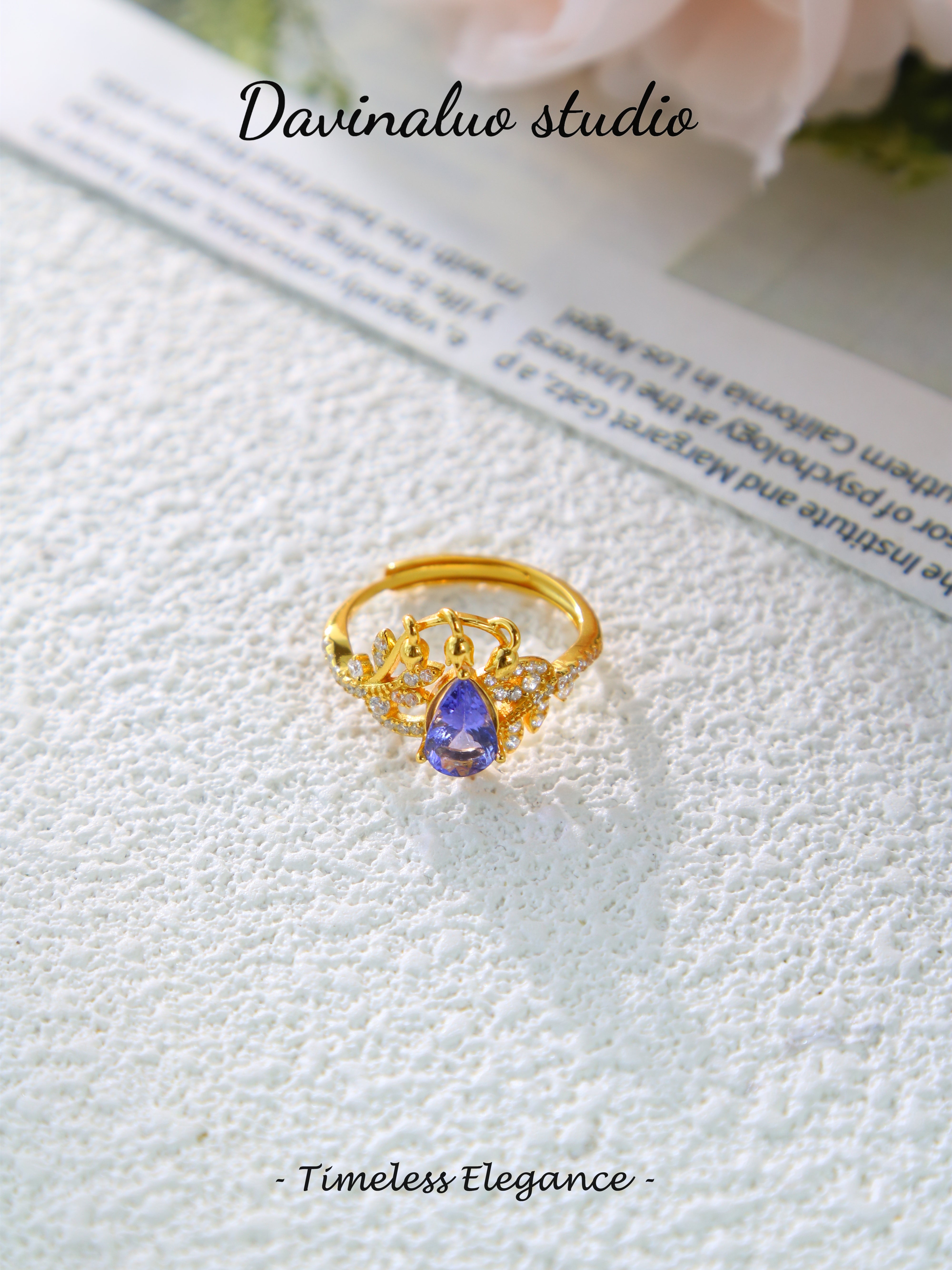 S925 Gold Classic Oval Cut Tanzanite Ring D0721002