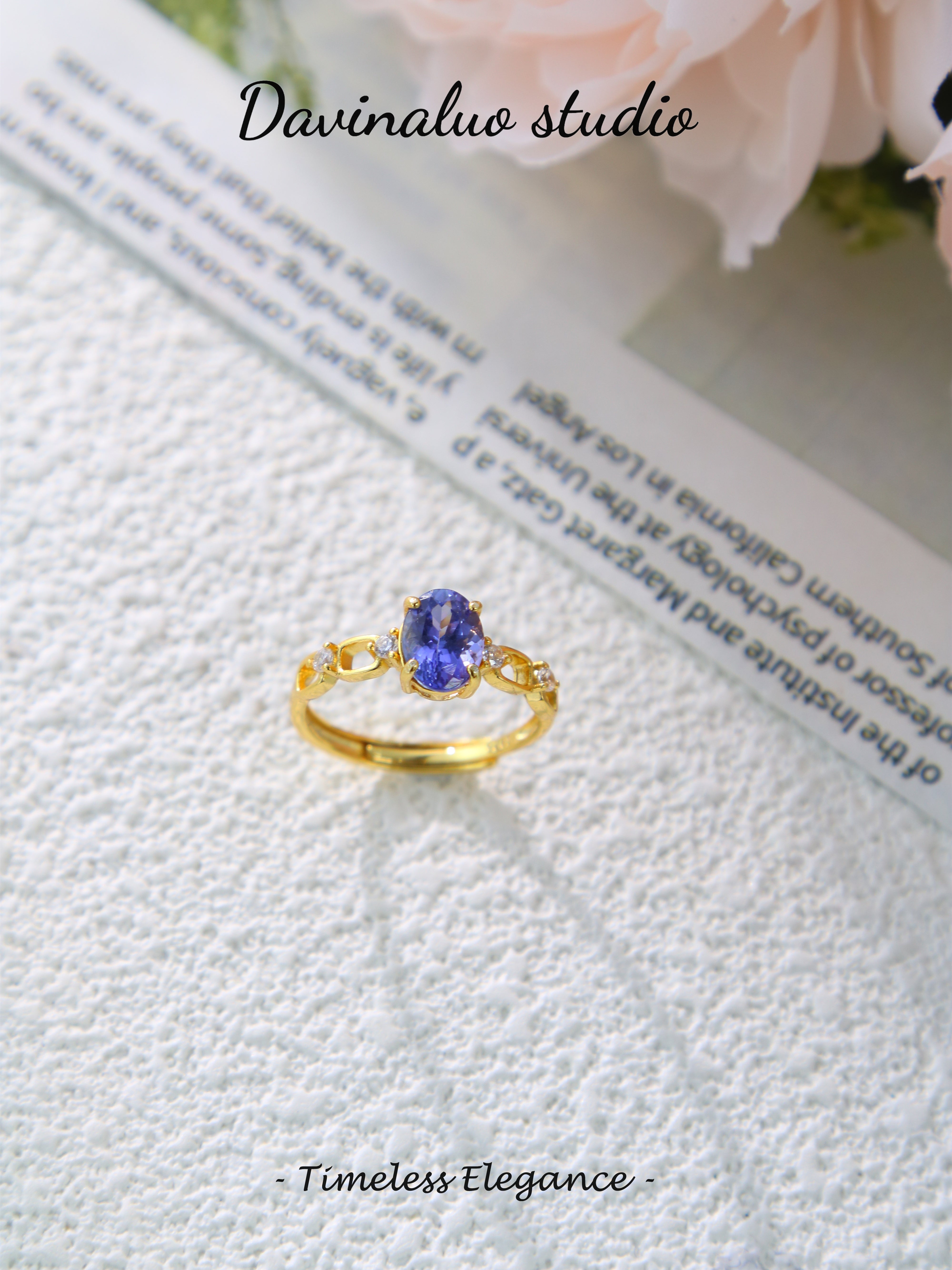 S925 Gold Classic Oval Cut Tanzanite Ring D0721027