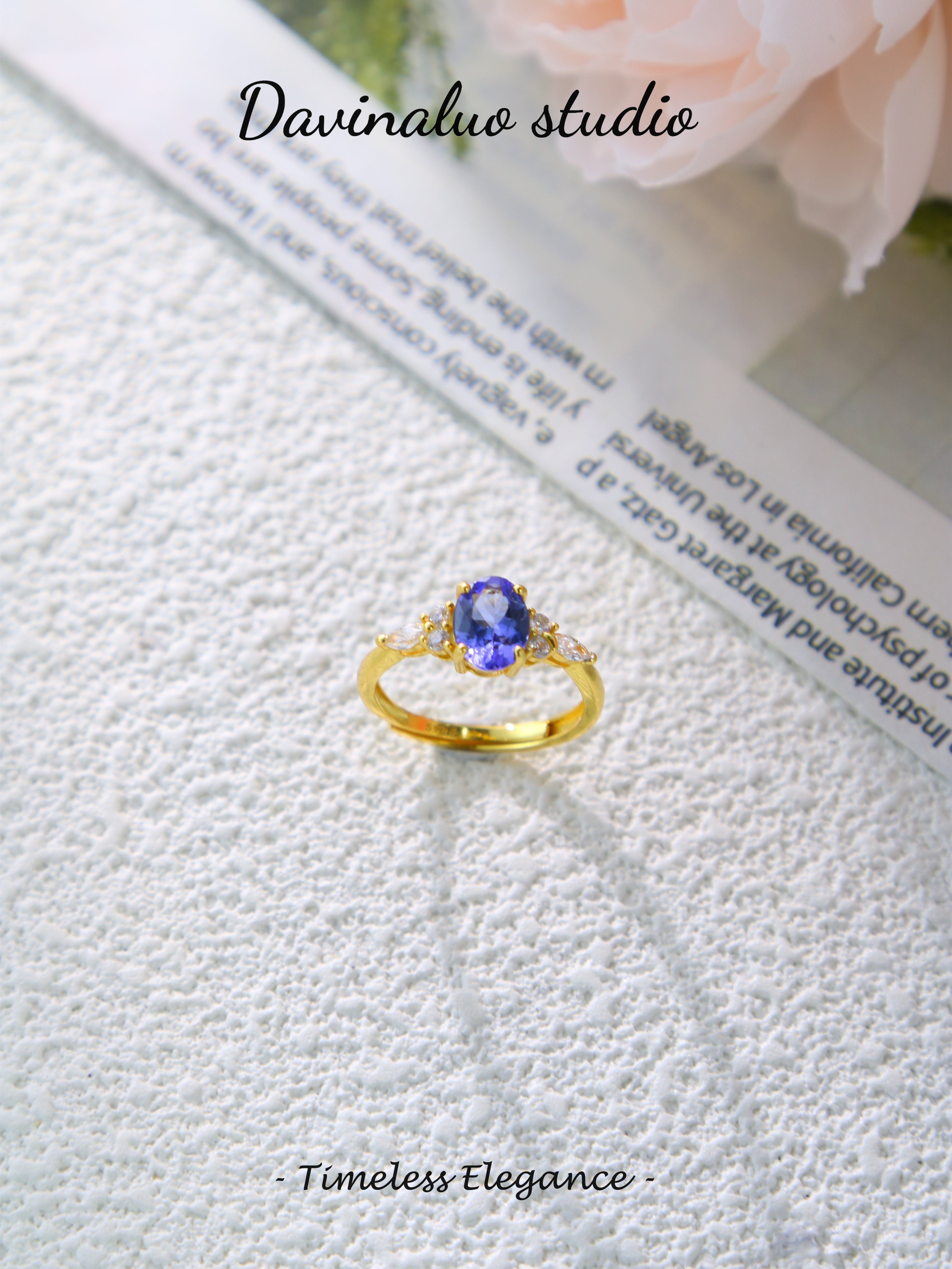 S925 Gold Classic Oval Cut Tanzanite Ring D0721019