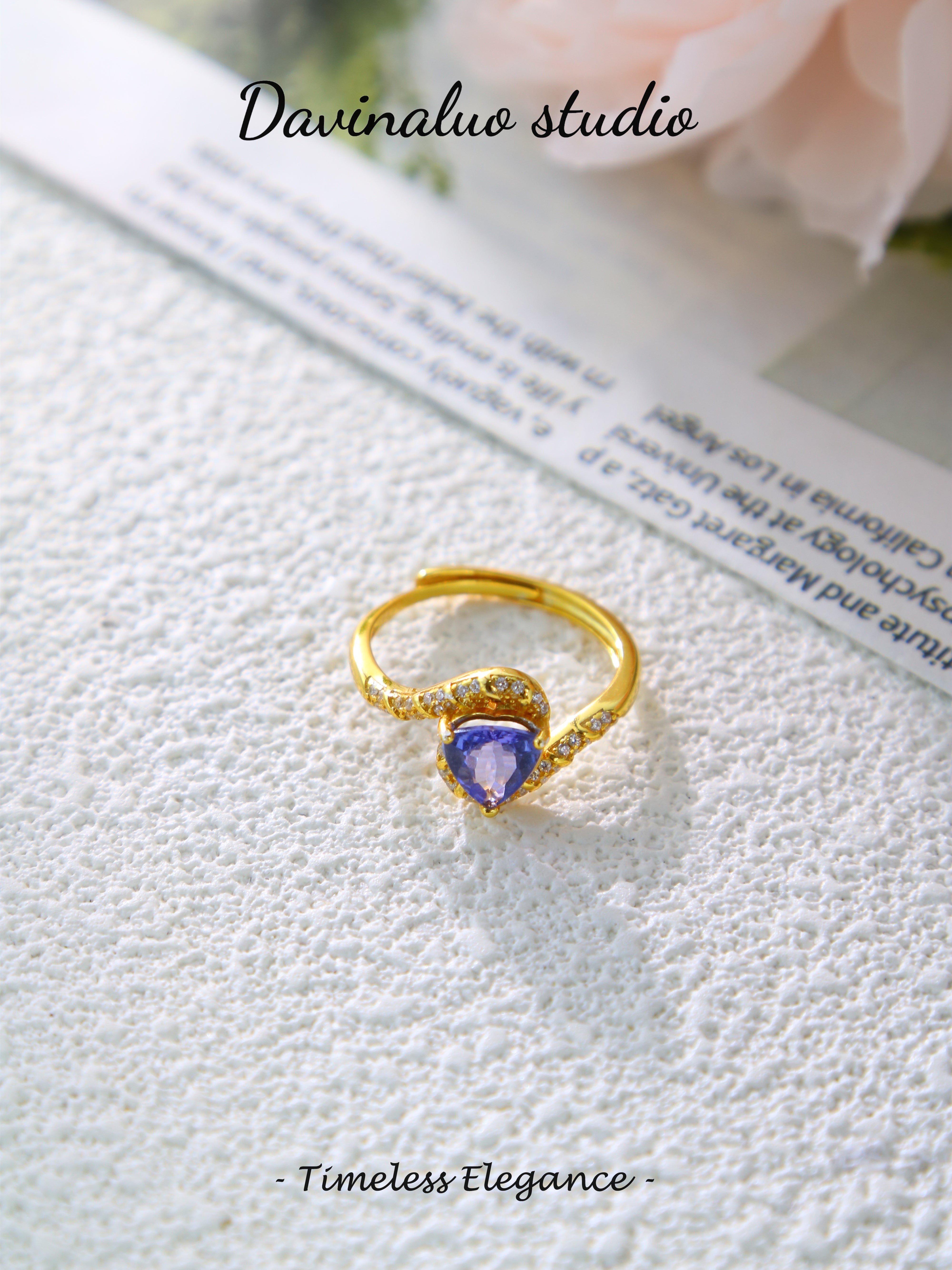 S925 Gold Classic Triangle Cut Tanzanite Ring D0721017