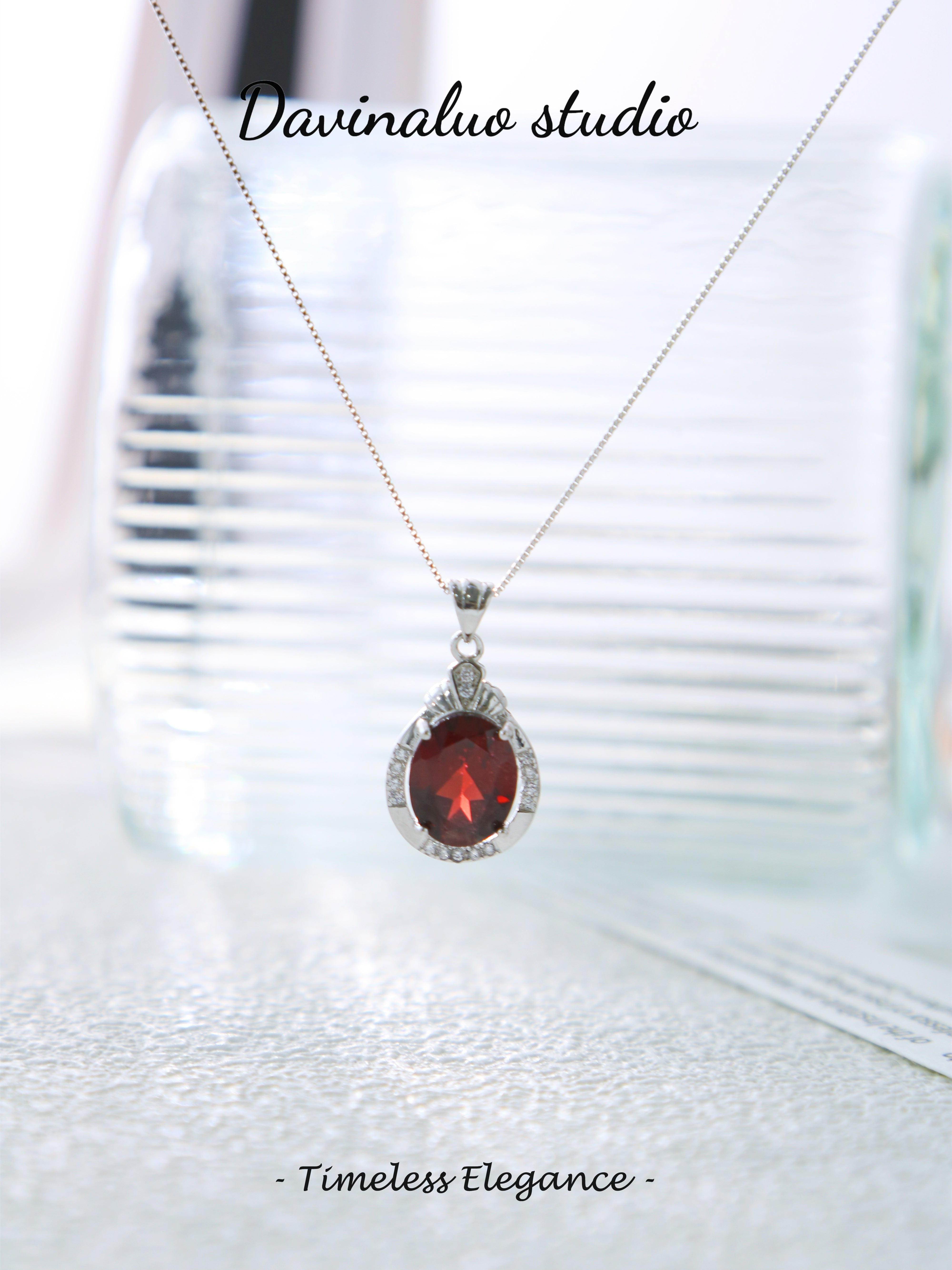 S925 Silver Simple Oval Cut Garnet Pendant