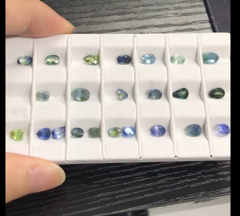 18Carat Gold Bracelet customise Link for Thuy 11.1